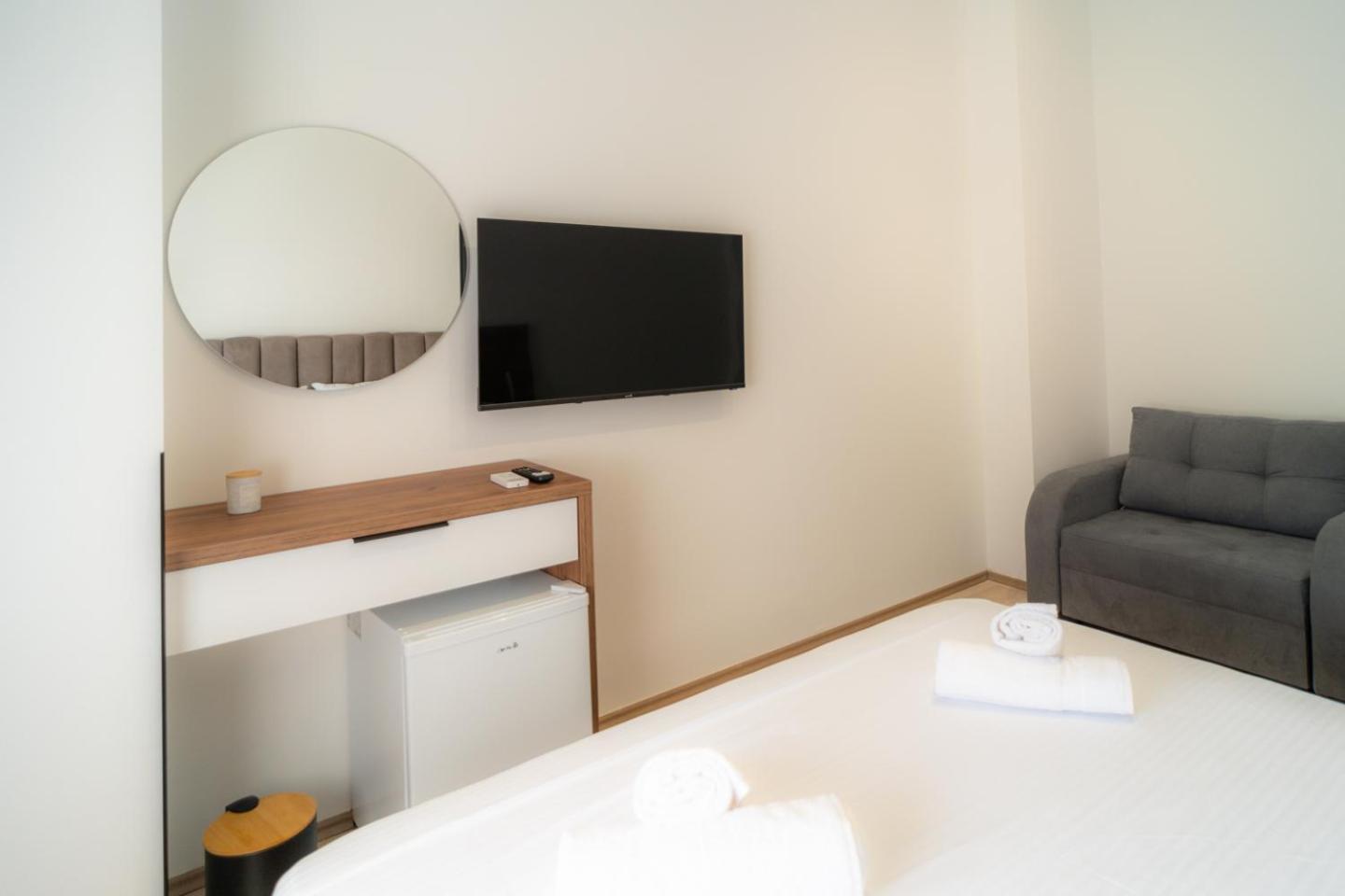 Enea Room In Center Shkodra Kültér fotó